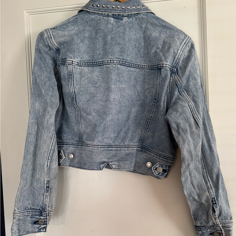 Cropped Denim Jean Jacket - Picture 4 of 4